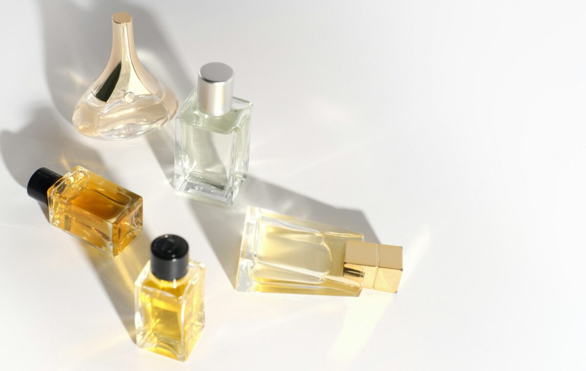 Parfums décanter : une solution élégante pour tester vos fragrances préférées